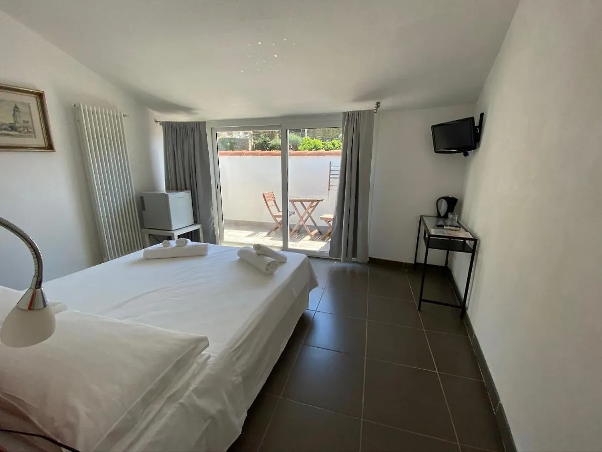 Economy Rooms Vernazza 0*,  Italien